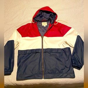 MEN’S LIGHTWEIGHT HOODED RAIN JACKET - Large